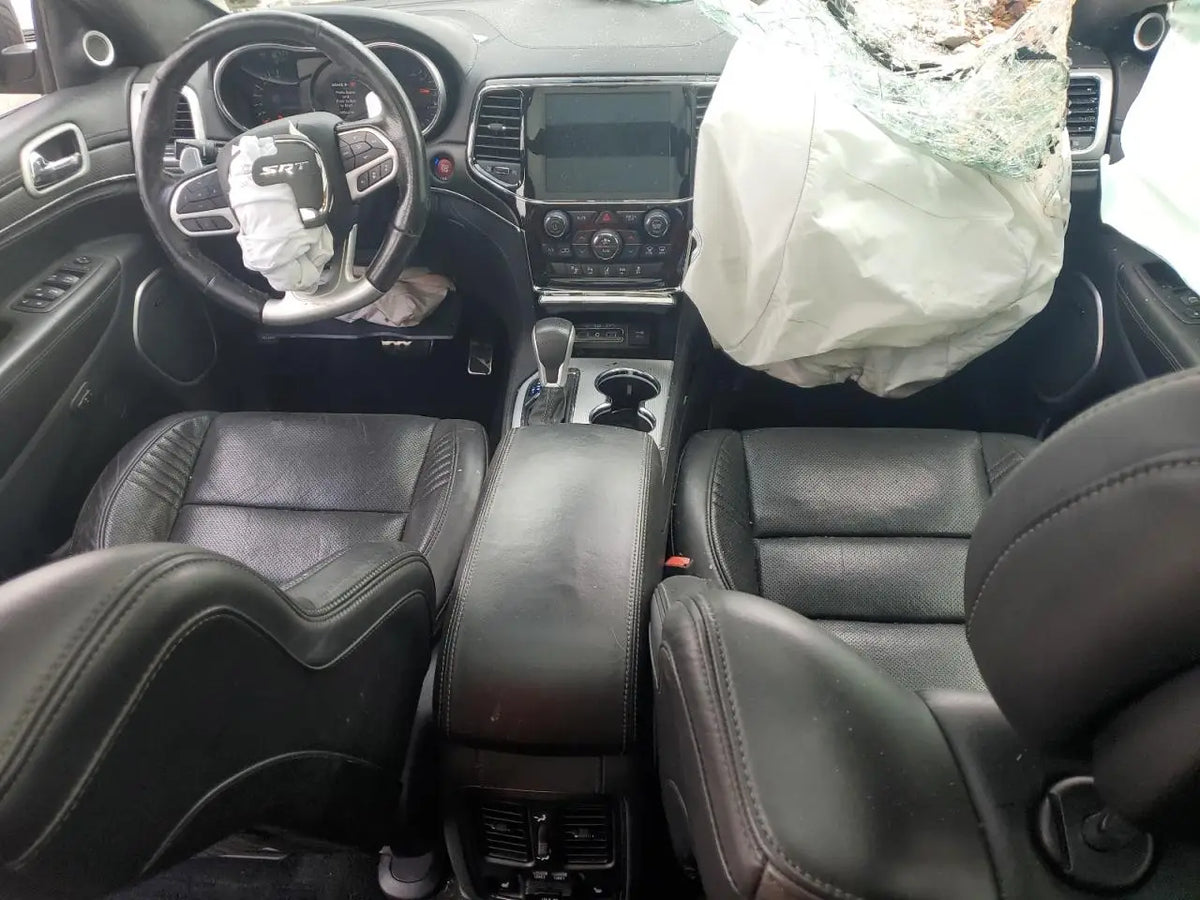 1C4RJFDJ0KC593550 - 2019 Jeep grand cherokee