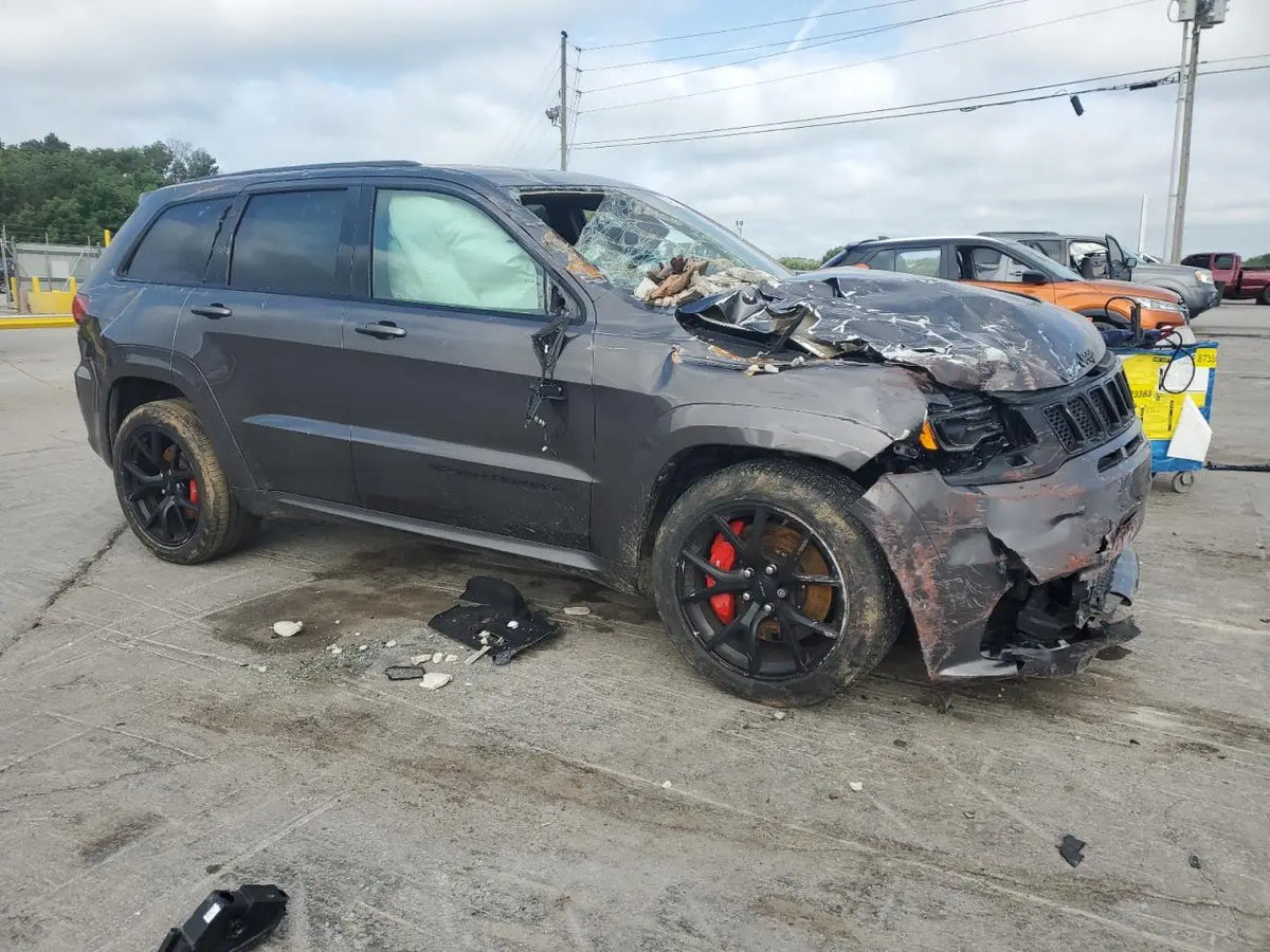 1C4RJFDJ0KC593550 - 2019 Jeep grand cherokee