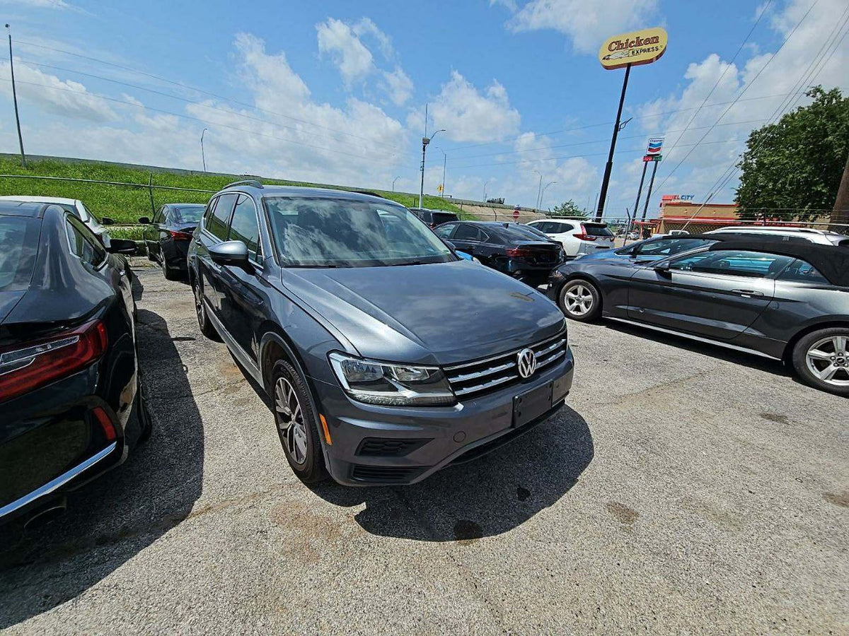 2020 Volkswagen Tiguan - VIN 3VV1B7AX7LM083254