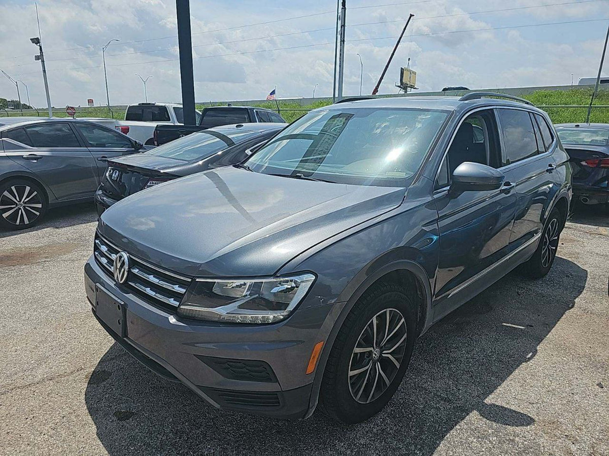2020 Volkswagen Tiguan - VIN 3VV1B7AX7LM083254