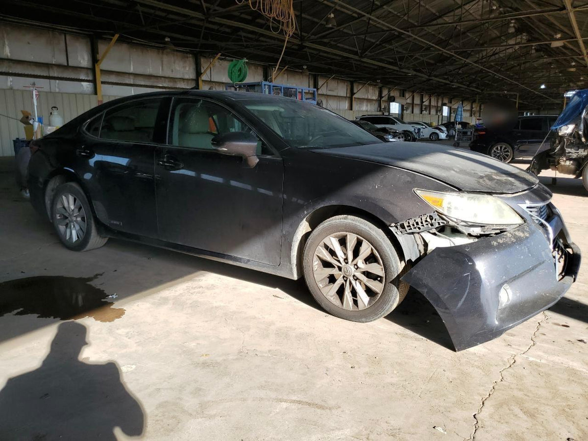 JTHBK1GG6F2193861 - 2015 Lexus ES300H