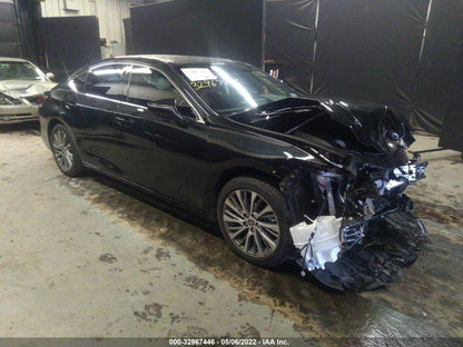 WDDSJ4EB5KN748486