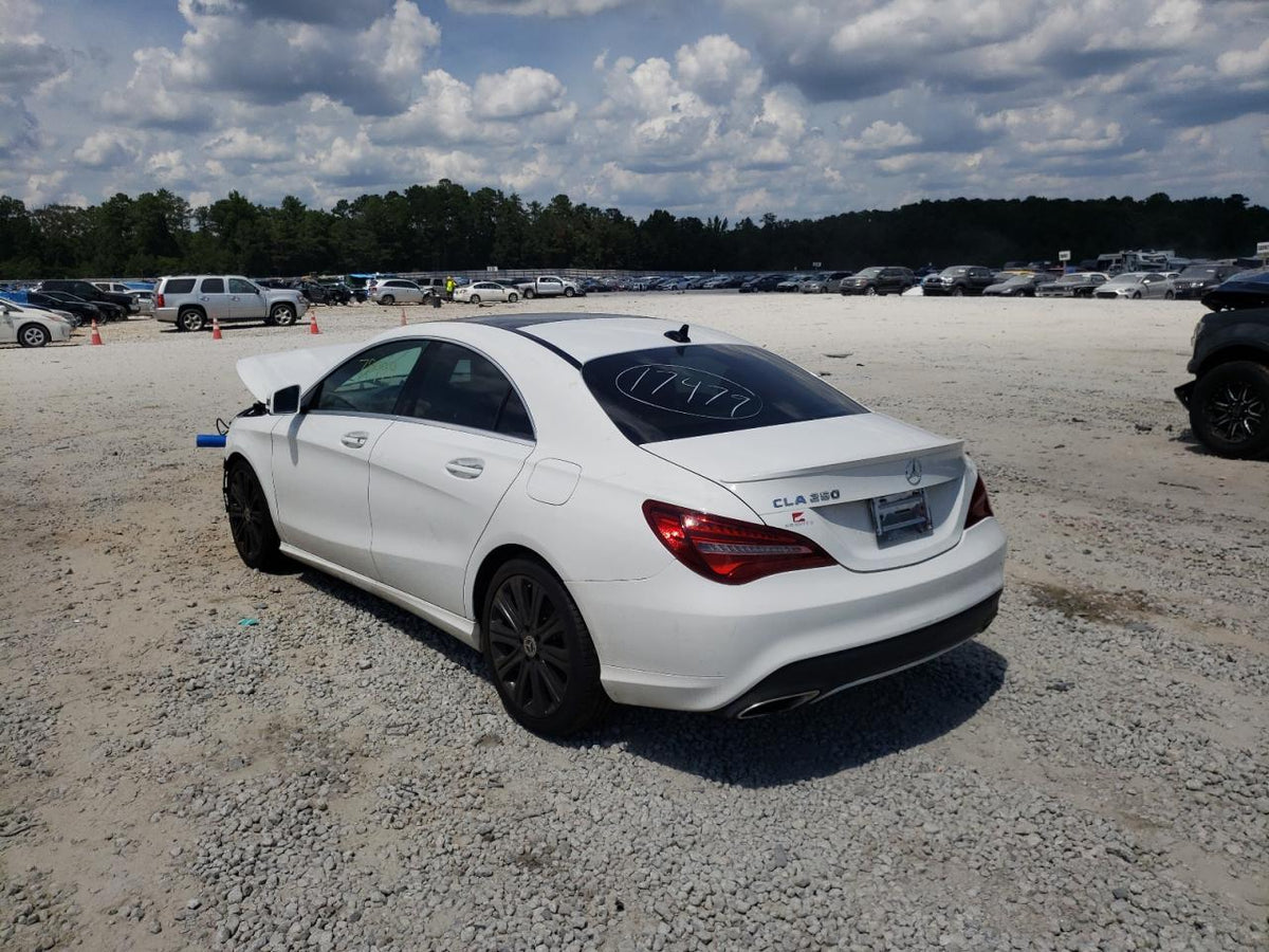 WDDSJ4EB6JN672971 - 2018 Mercedes-benz cla-class