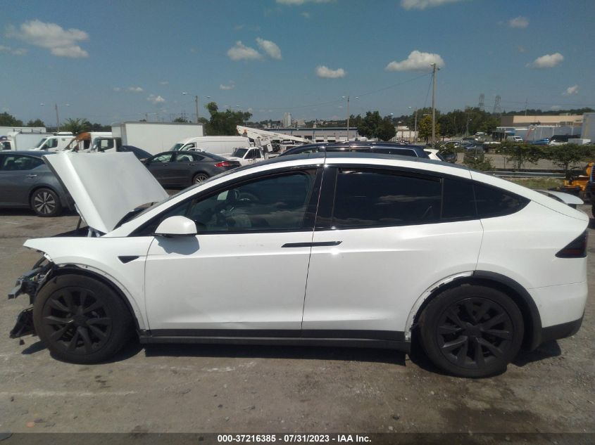 WDDSJ4GB3JN539145