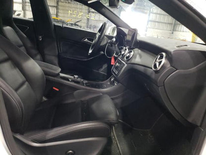 WDDSJ4GB3JN638483 - 2018 Mercedes-benz cla-class