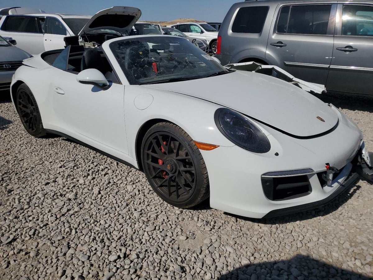 WP0CB2A94JS147492 - 2018 Porsche 911