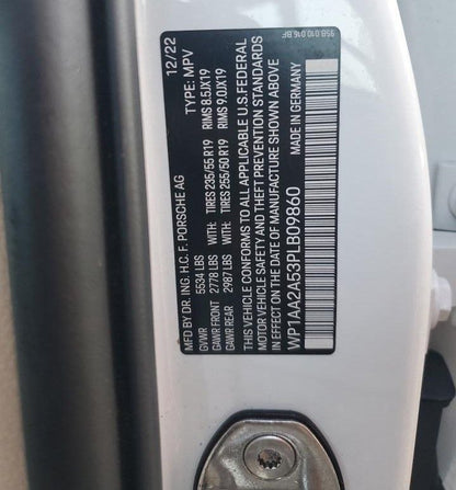 WP1AA2A53PLB09860 - 2022 Porsche Macan