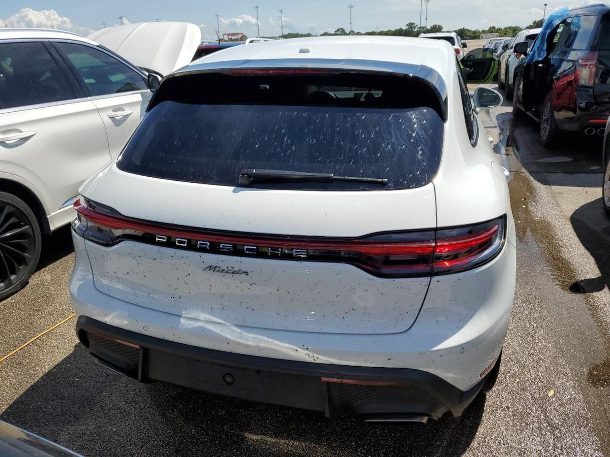 WP1AA2A53PLB09860 - 2022 Porsche Macan