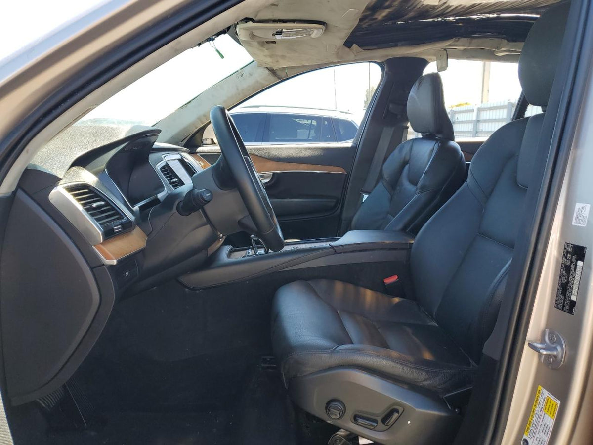 YV4062PE6R1157046 - 2024 Volvo xc90