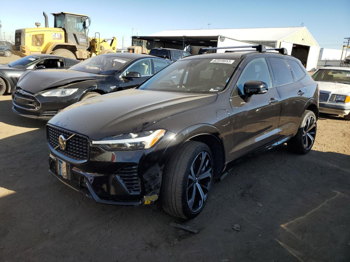 YV4BR0DM8N1945501 - 2022 Volvo xc60 t8 re
