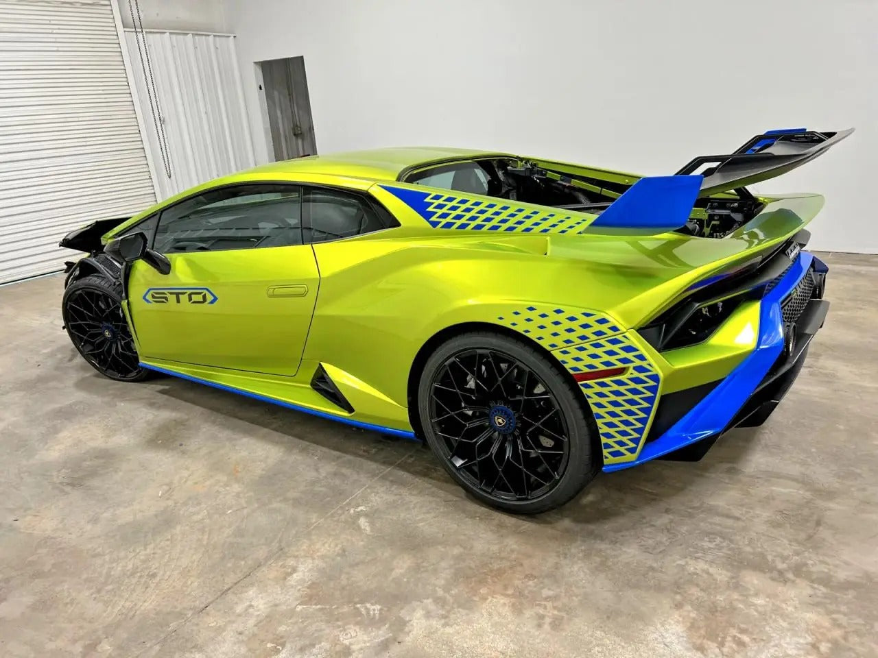 ZHWUA6ZX2NLA20140 - 2022 Lamborghini Huracan – Check VIN